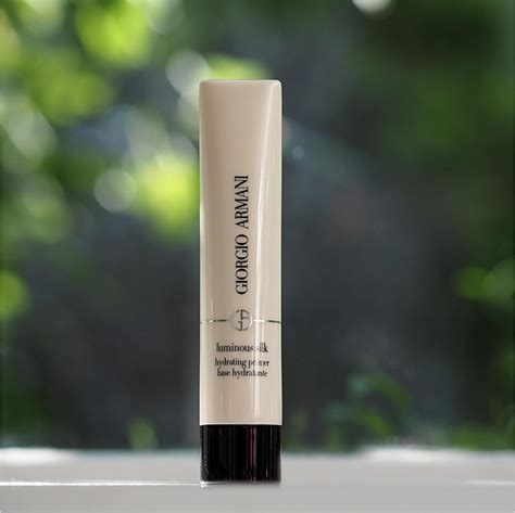 armani luminous primer.